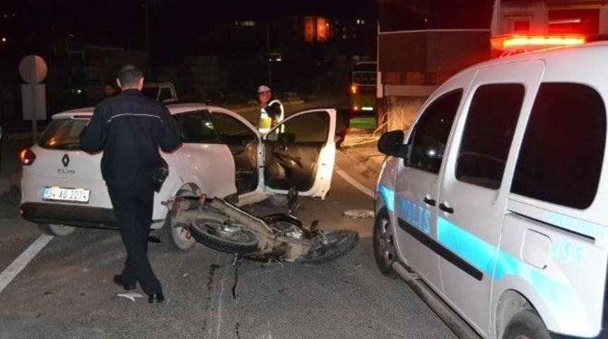 Otomobil İle Motosiklet &Ccedil;arpıştı: 2 Yaralı
