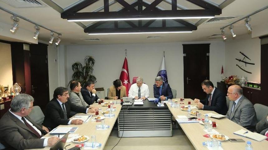 D&ouml;rt İl&ccedil;e İ&ccedil;in Yatırım Zirvesi