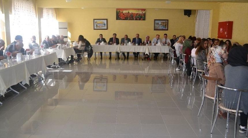 Huzurevinde Aşure G&uuml;n&uuml; Etkinliği