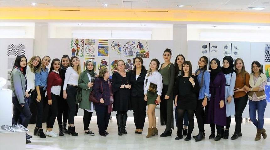 Temel Sanat Eğitimi Sergisi Stmf&rsquo;de D&uuml;zenlendi