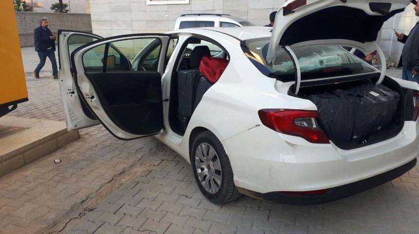Otomobilde 5 Bin Paket Kaçak Sigara Ve 57 Şişe İçki Ele Geçti