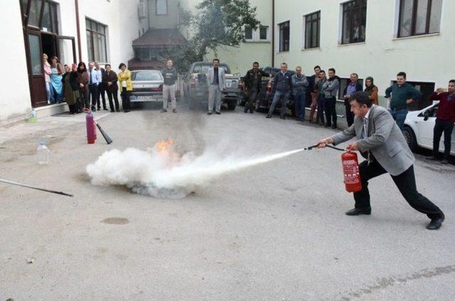 Bolu İtfaiyesinden Yangına Müdahale Eğitimi