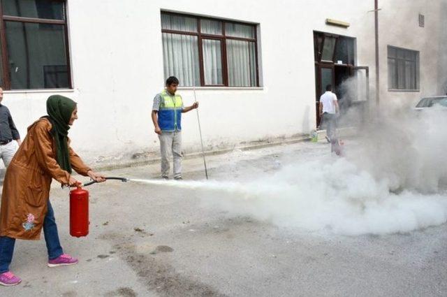 Bolu İtfaiyesinden Yangına Müdahale Eğitimi