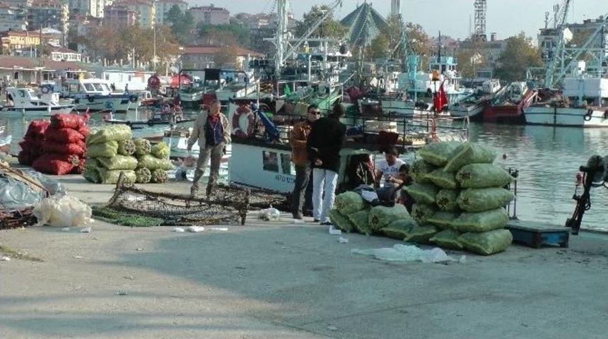 Batı Karadeniz&rsquo;de Balık&ccedil;ılar Dip Avcılığına Y&ouml;neldi