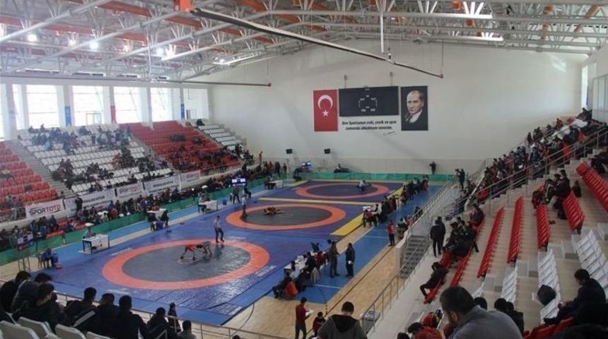 Erzincan&rsquo;da G&uuml;reş Grup M&uuml;sabakaları Tamamlandı