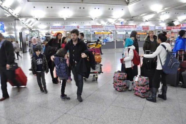 Tatil Başladı, Atat&uuml;rk Havalimanı  Hareketlendi 1