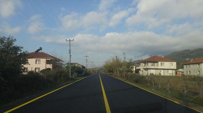 D&uuml;zce&rsquo;de K&ouml;y Yolları Asfaltlanıyor