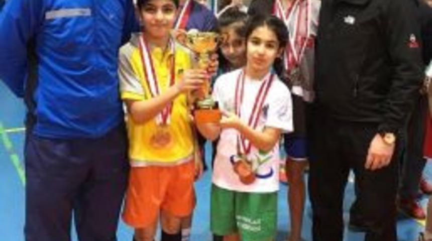 Badminton&rsquo;da Osmangazi Fırtınası