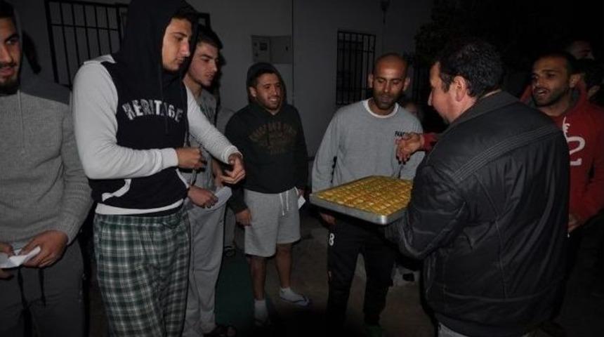 Borumspor&rsquo;a Baklavalı Mektuplu Destek