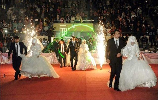 Bağcılar&rsquo;da Bir Yılda 12 Bin 500 Kişi Evlendi 3