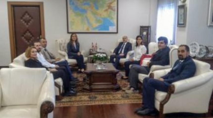 Rekt&ouml;r &Ccedil;akar Ve &Ouml;ğretim &Uuml;yeleri Vali Dağlı&rsquo;yı Ziyaret Etti