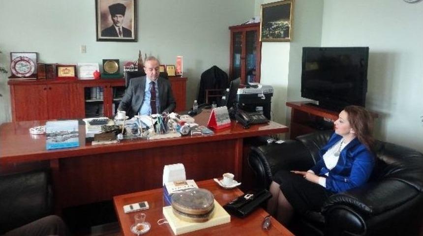 T&uuml;rkiye İş D&uuml;nyasının Genel Başkanı, İstanbul B&uuml;y&uuml;kşehir Belediye Başkanlığını Ziyaret Etti