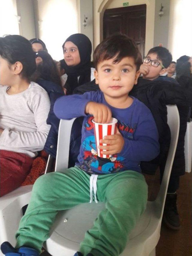 &Ouml;ğrenciler Yarıyıl Tatilinin Keyfini Sinema İle &Ccedil;ıkardı 2