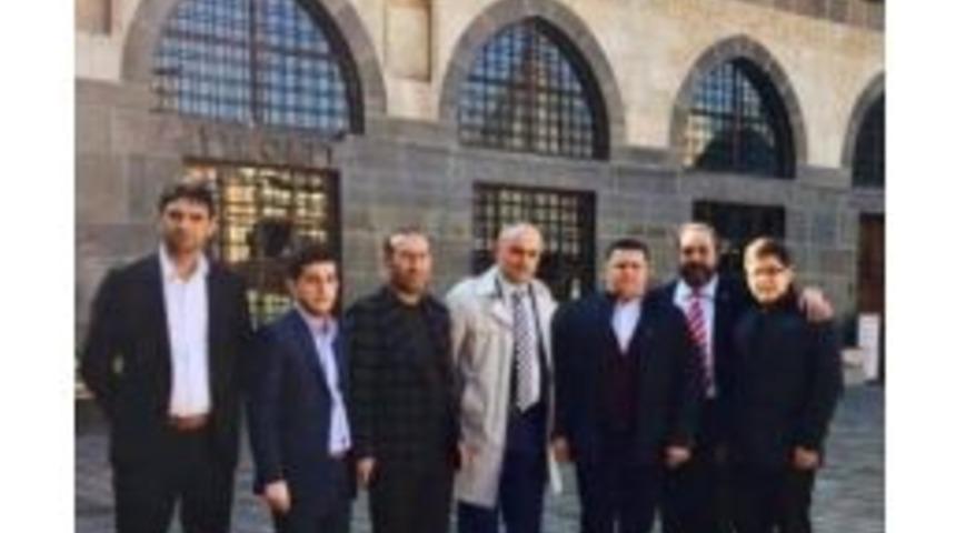 Kanıtoğlu, Ak Parti Kongresine Katılmak İ&ccedil;in Diyarbakır&rsquo;a Geldi