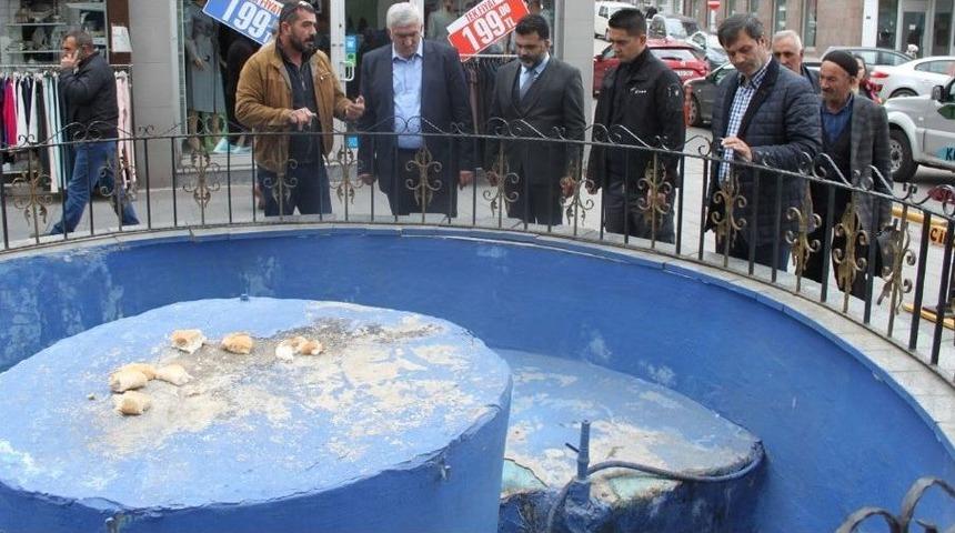 Ak Parti Erzurum İl Başkanı Mehmet Emin &Ouml;z, Taşmağazalar Esnafını Ziyaret Etti