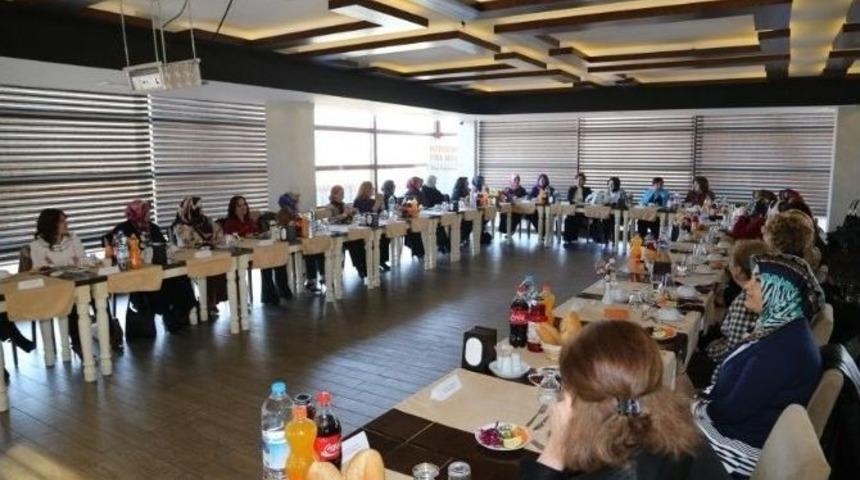 El Birliği İle Kadınların G&uuml;c&uuml;n&uuml; Ortaya Koyacağız