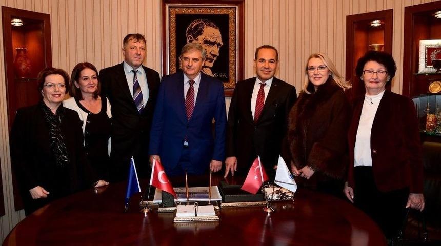 Adana Ve Bosna Hersek Arasındaki G&ouml;n&uuml;l Bağı İş Birliğine D&ouml;n&uuml;şecek