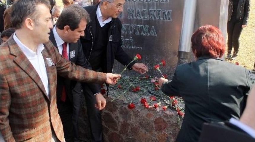 Mersin&rsquo;de Uğur Mumcu Anıldı