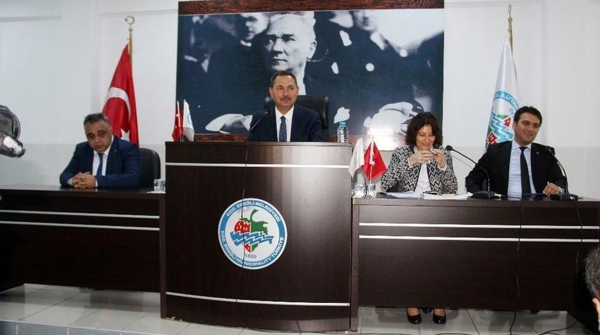 Chp Camiye Karşı &Ccedil;ıktı