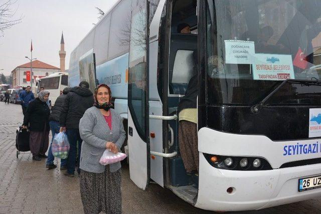 Seyitgazi Ve Kırka’da Ücretsiz Pazar Servisi İlgi Görüyor