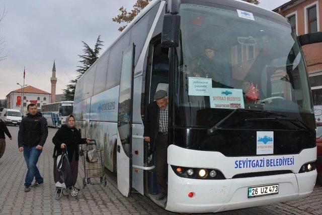 Seyitgazi Ve Kırka’da Ücretsiz Pazar Servisi İlgi Görüyor