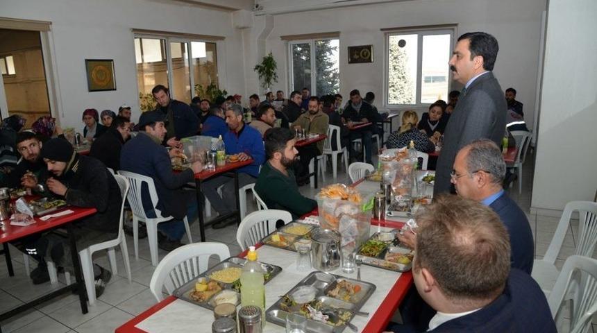 Belediye Başkanı Yaşar Bah&ccedil;eci Sorunları Yerinde &Ccedil;&ouml;z&uuml;yor