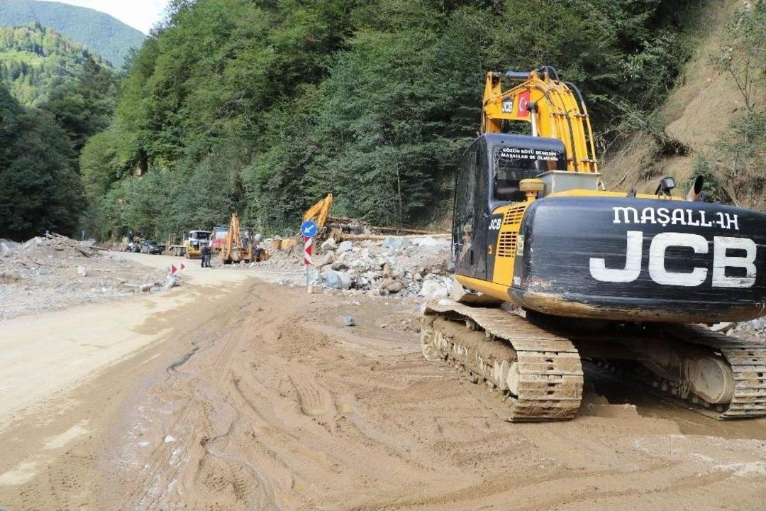 Senoz Vadisi&rsquo;nde Selin Yaraları Sarılmaya &Ccedil;alışılıyor