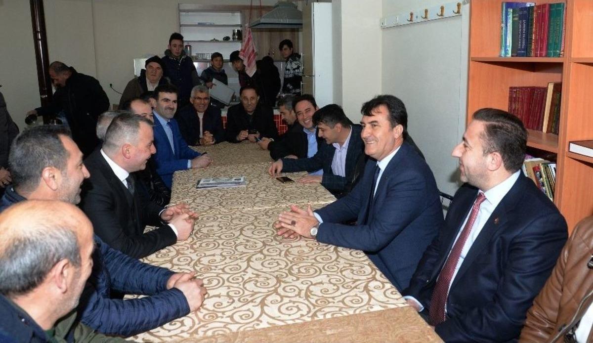 Doğanevler&rsquo;e Hizmet Yağmuru