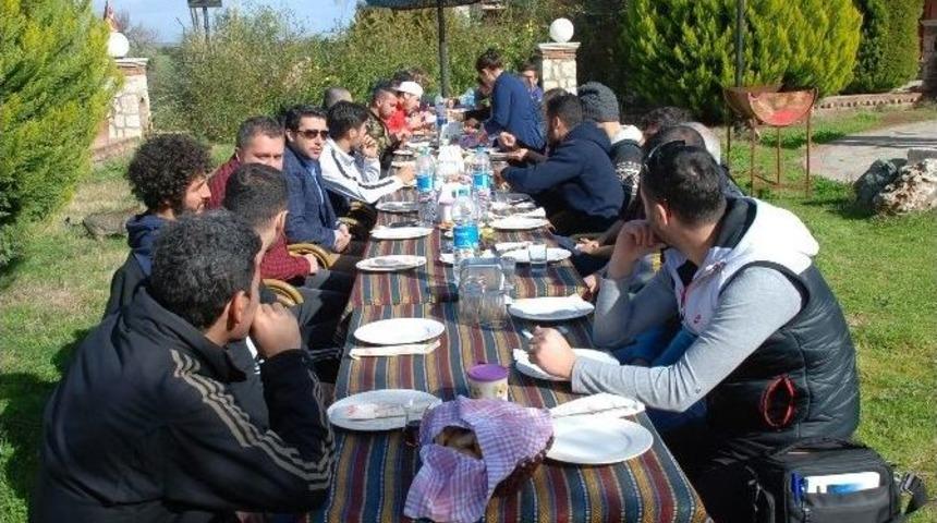 Didim Belediyesporlu Futbolcular Kahvaltıda Bir Araya Geldi