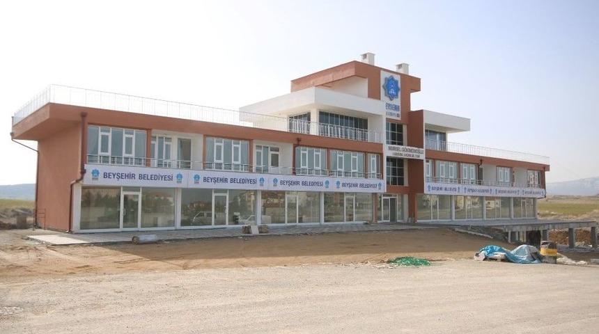 Beyşehir Hasta Konukevi Hizmet İ&ccedil;in G&uuml;n Sayıyor