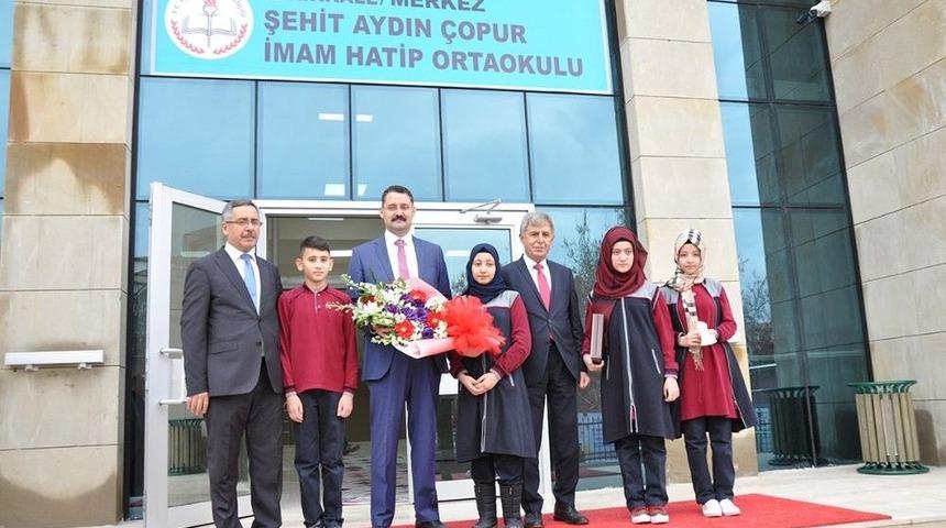 İmam Hatipli &Ouml;ğrenciler Yeni Binasına Kavuştu
