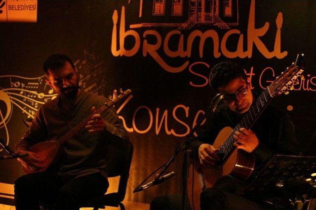 Kuşadası’nda Mikrotonal Gitar Konseri 1