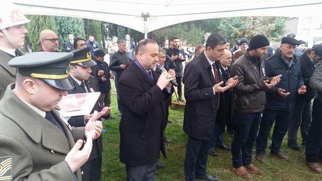 Kıbrıs Gazisi Toprağa Verildi 2