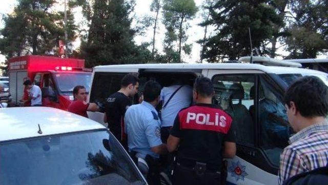 İntihara Kalkışan Işsizi, Polis Ikna Etti