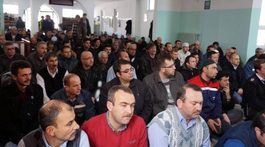 M&uuml;ft&uuml; Cengiz Etibor Camii&rsquo;nde Vaaza Katıldı
