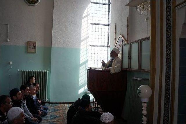M&uuml;ft&uuml; Cengiz Etibor Camii&rsquo;nde Vaaza Katıldı 1
