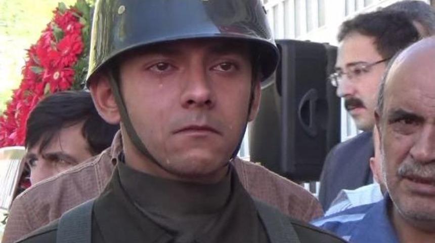 Şehit Uzman Onbaşı'yı 7 Bin Kişi Uğurladı (2)