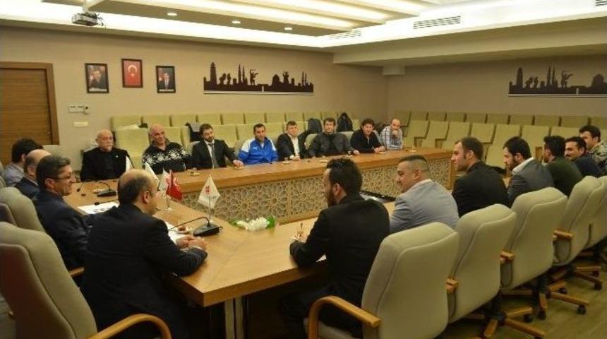 Torun: &ldquo;sağlıklı Nesiller İ&ccedil;in Spor Yatırımlarımız S&uuml;r&uuml;yor&rdquo;