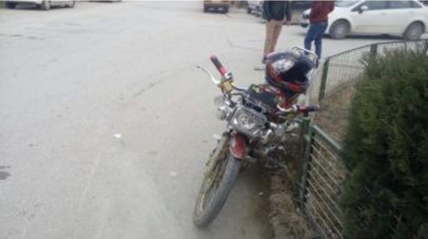 Otomobil İle Motosiklet &Ccedil;arpıştı; 1 Yaralı