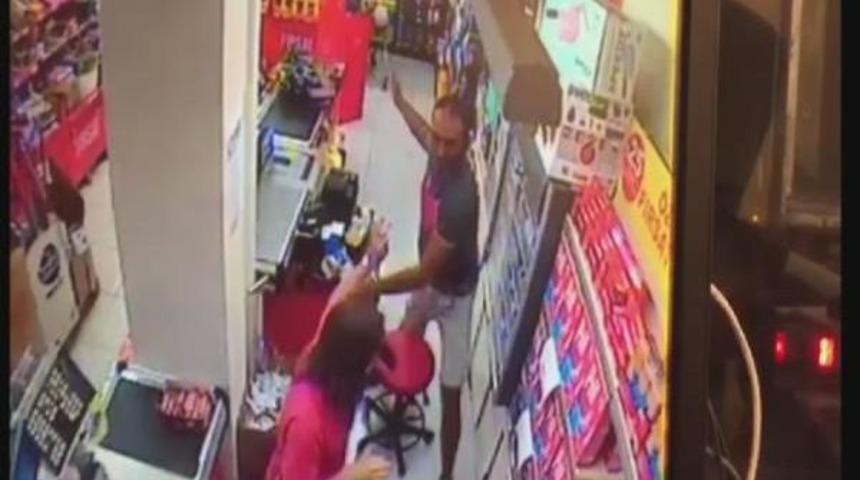 Ampute Basketbolcu, Kadın Kasiyeri Darp Etti