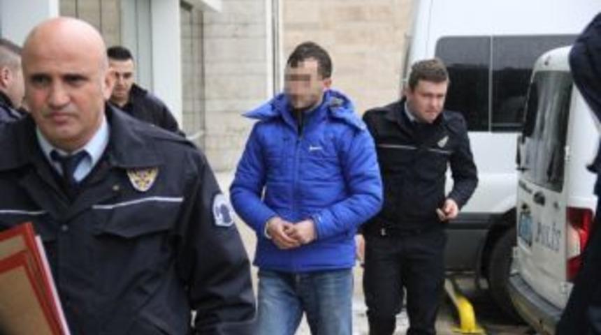 Hırsızlık Ve Gasp İddiasıyla Adliyeye Sevk Edilen Gence Adli Kontrol