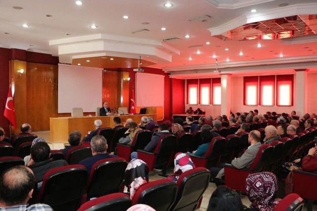 Isparta’da Eğitim Toplantısı