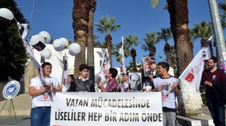 Adalet Ve Demokrasi Haftası Etkinliklerinde Aydınlar Anıldı