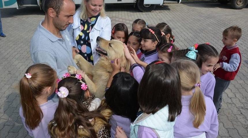 &Ouml;ğrencilere Hayvan Sevgisi Eğitimi Verildi