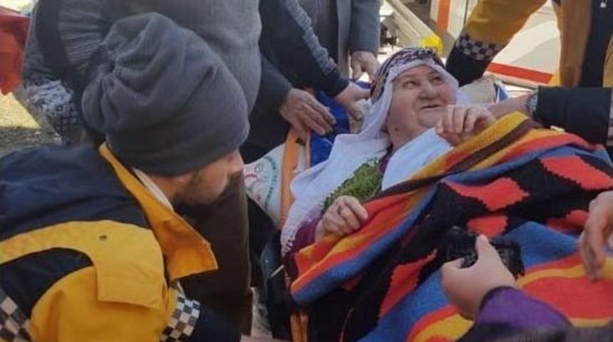 Vali Yıldırım&rsquo;ın Eşi Obezite Hastası Kadını Tedaviye Aldırdı