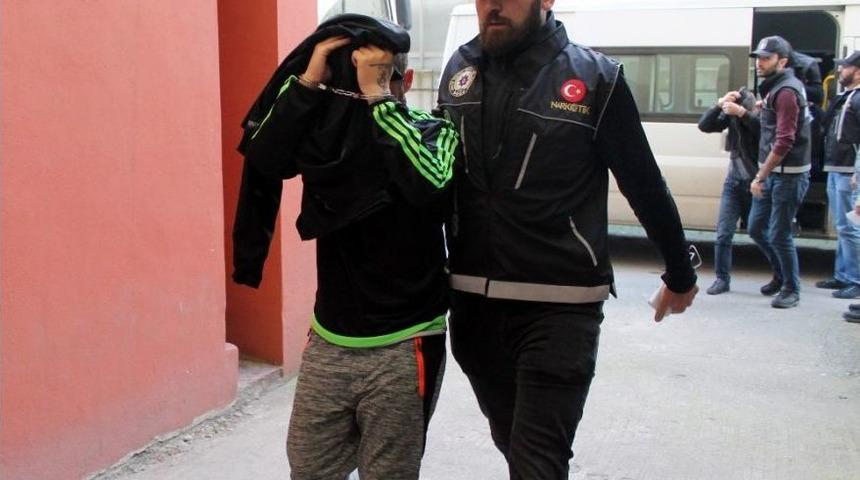 Kocaeli&rsquo;de Uyuşturucu Operasyonu: 5 Tutuklama
