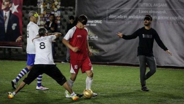 G&ouml;rme Engelli Top&ccedil;ulara Bursaspor Desteği 1