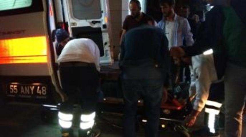 Bafra&rsquo;da Trafik Kazası: 2 Yaralı