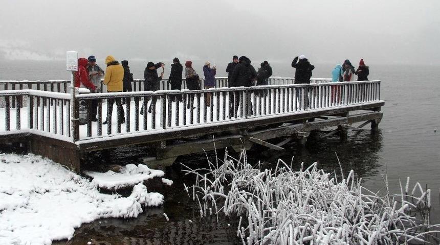 Abant Yarıyıl Tatilinde Tatilcilerin Akınına Uğradı