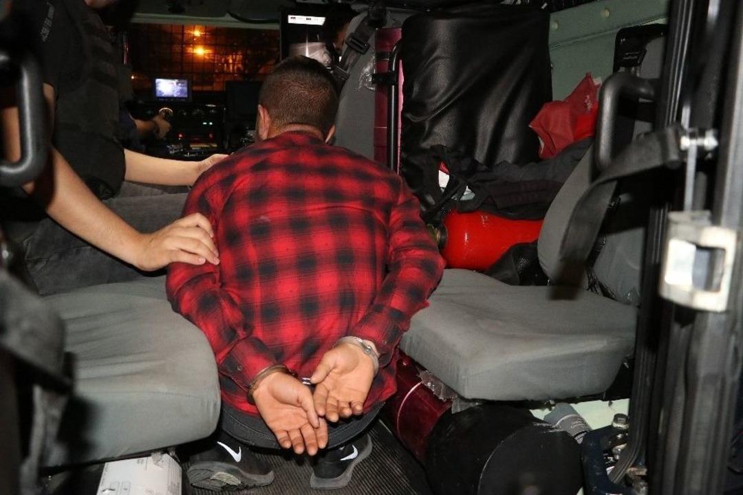 Adana&rsquo;da Pkk Operasyonu: 8 G&ouml;zaltı